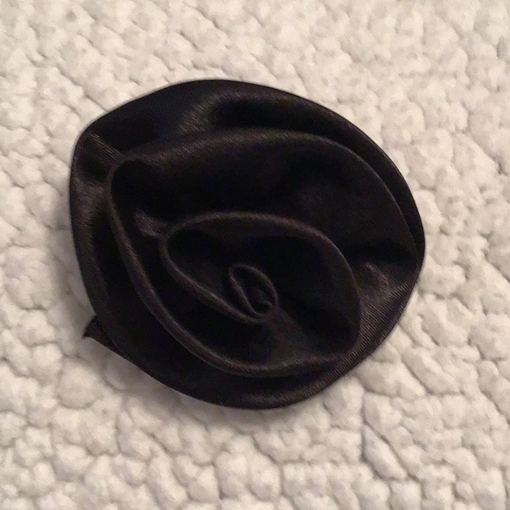 Silk Black Flower Pin